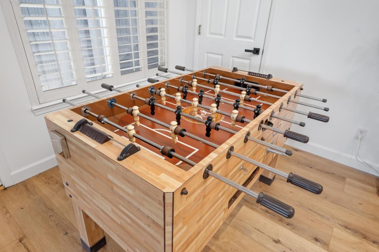 Steps To #Pismobeach With Poker, Foosball, Free Ev Charger, And Bikes أوسيانو المظهر الخارجي الصورة