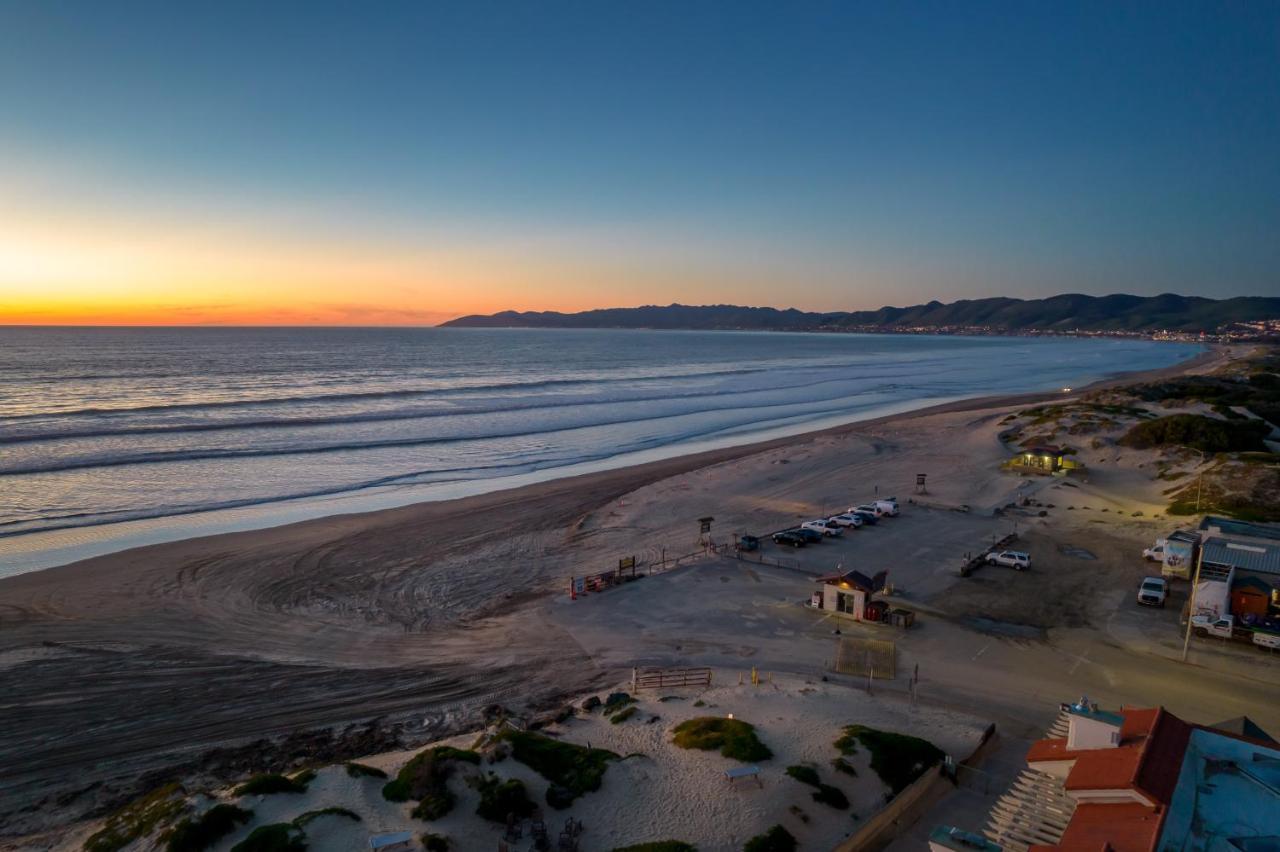 Steps To #Pismobeach With Poker, Foosball, Free Ev Charger, And Bikes أوسيانو المظهر الخارجي الصورة